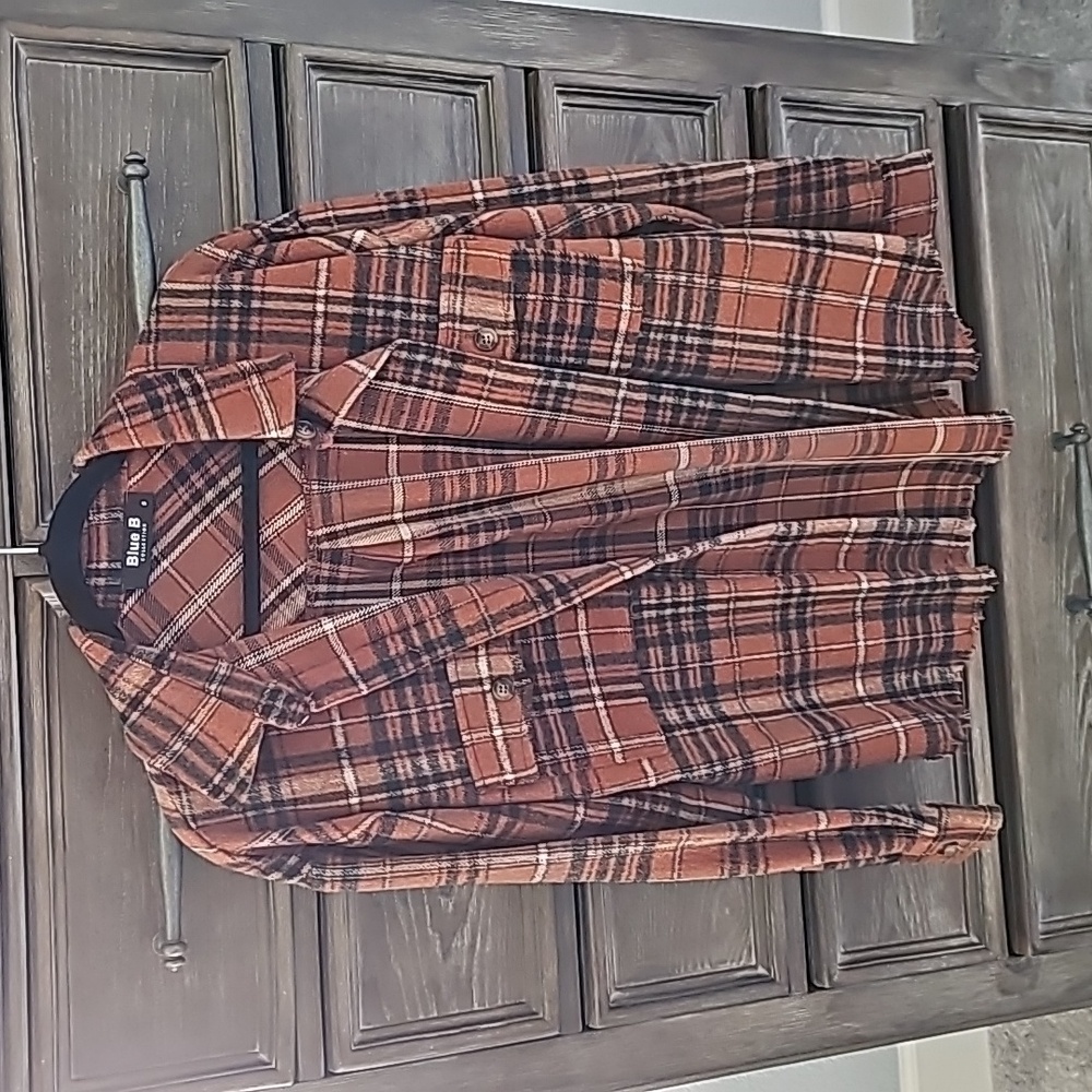 BLUE B - Orange Shacket size small